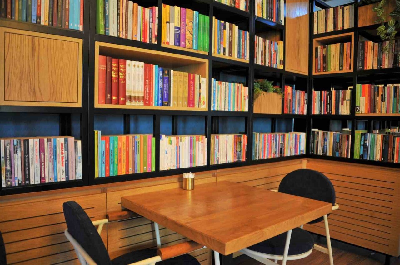 Rasathane Kitap Kafe hizmette