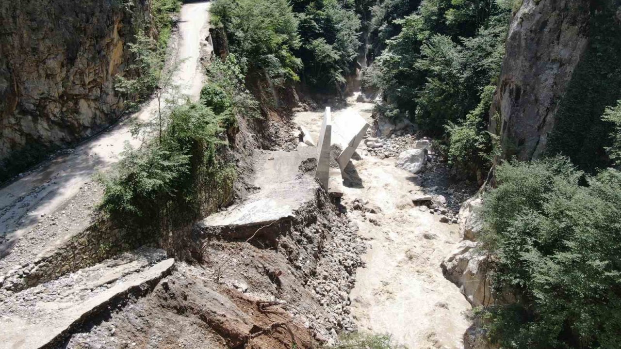 Şeker Kanyonu sel afetinde zarar gördü