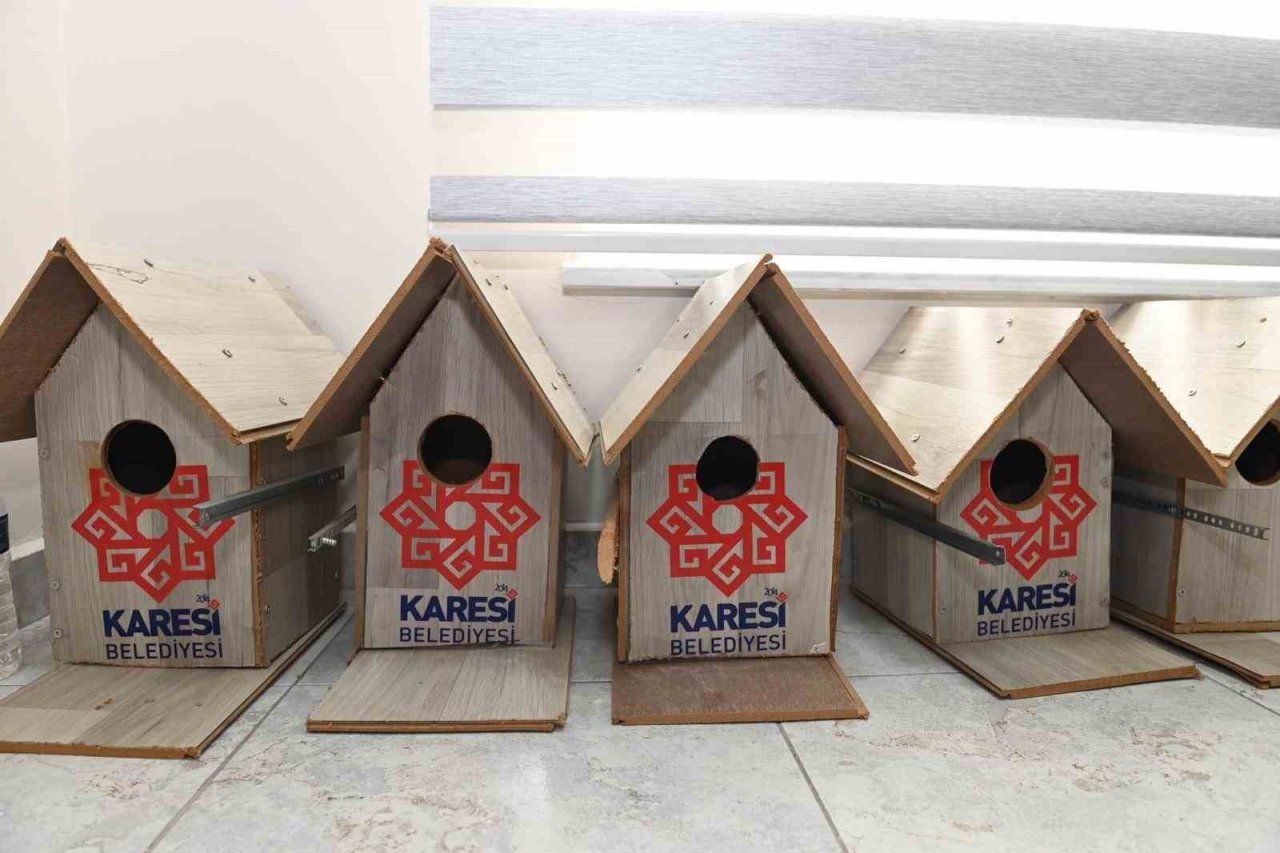 Karesi’de tonlarca atık geri dönüşüm için toplandı