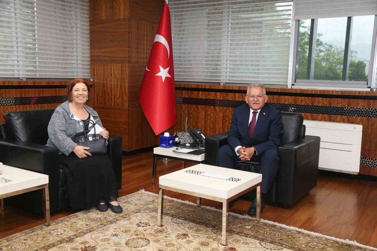 Başkan Büyükkılıç’a Akademisyenlerden Ziyaret