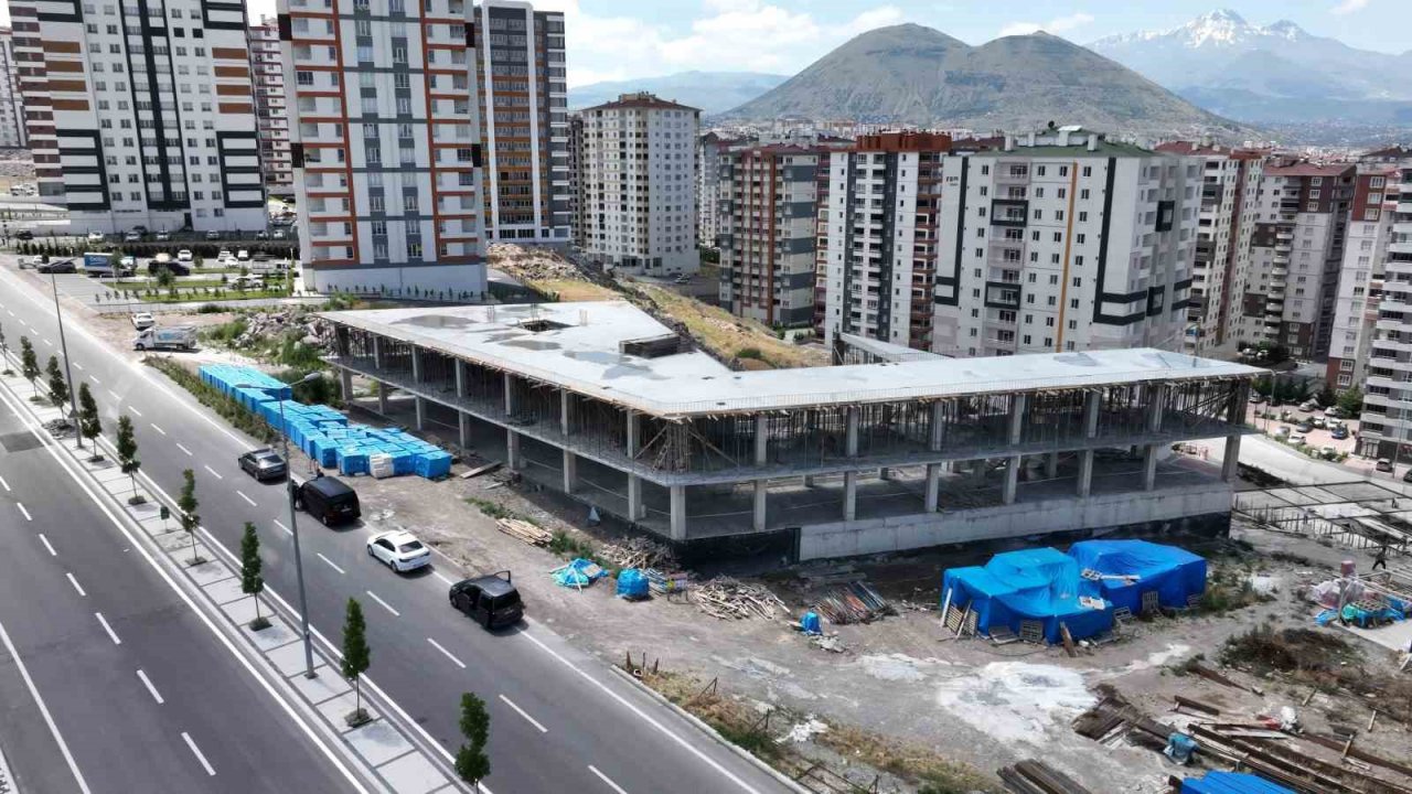 Başkan Büyükkılıç’tan İldem ve Talas Sosyal Yaşam Merkezi Projelerine inceleme