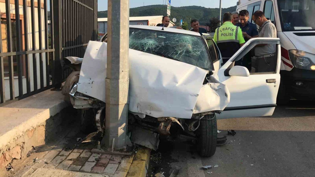 İşe gitmek için yola çıktı, alkollü sürücünün aracına arkadan çarpmasıyla şoke oldu