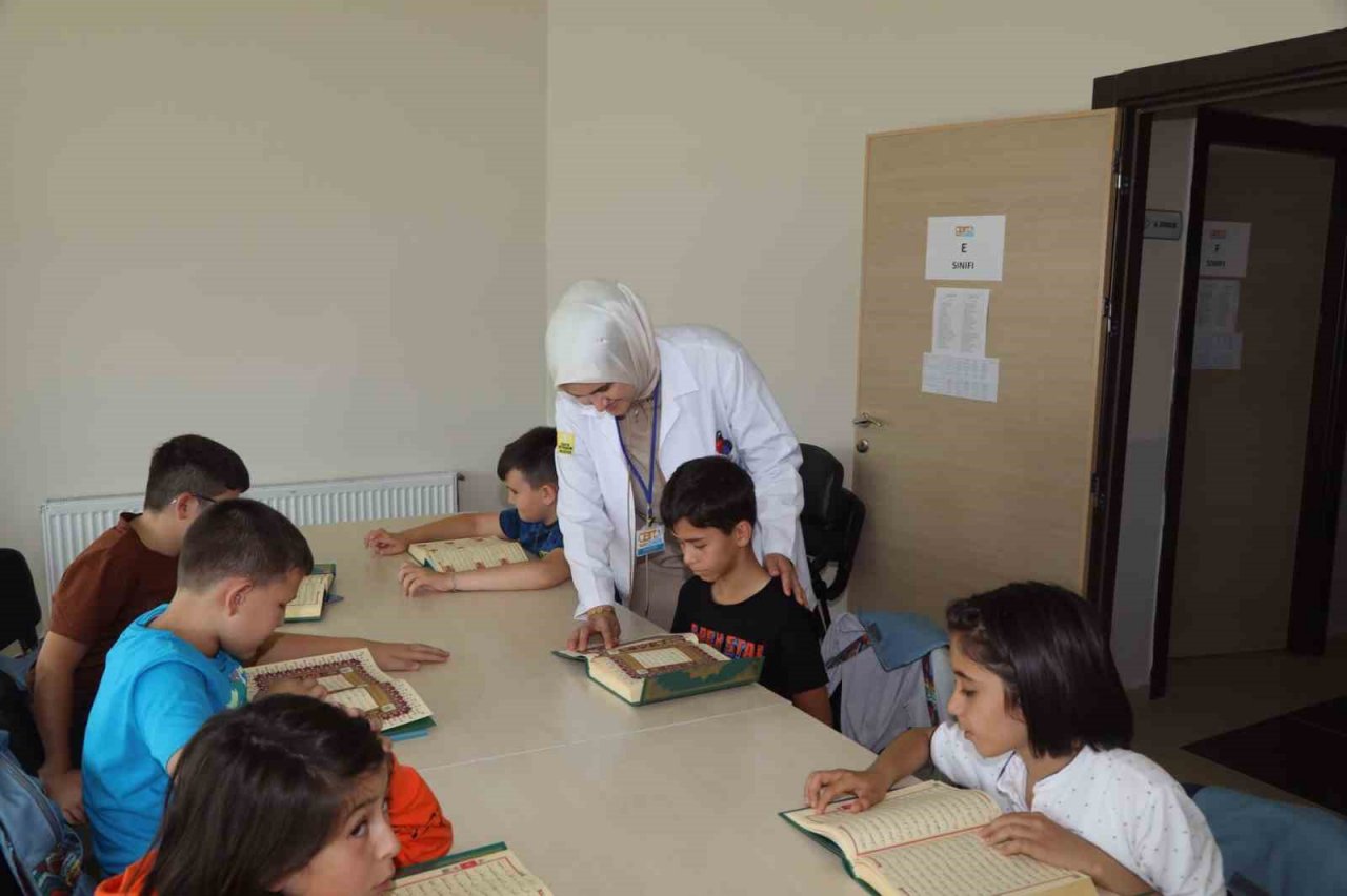Konya’da Genç KOMEK Yaz Okulu başladı