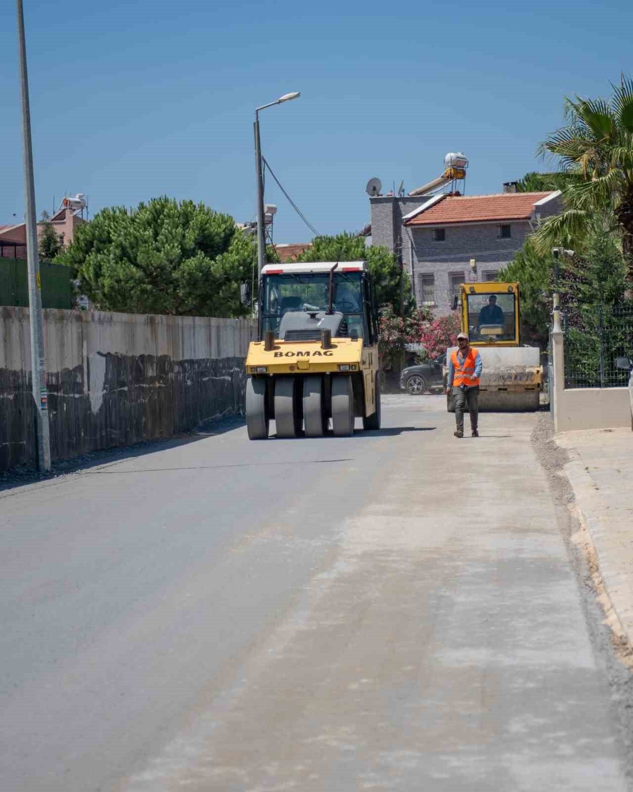 Kuşadası’nda Karaova ve Soğucak Mahalleleri’nde yollaryenilendi