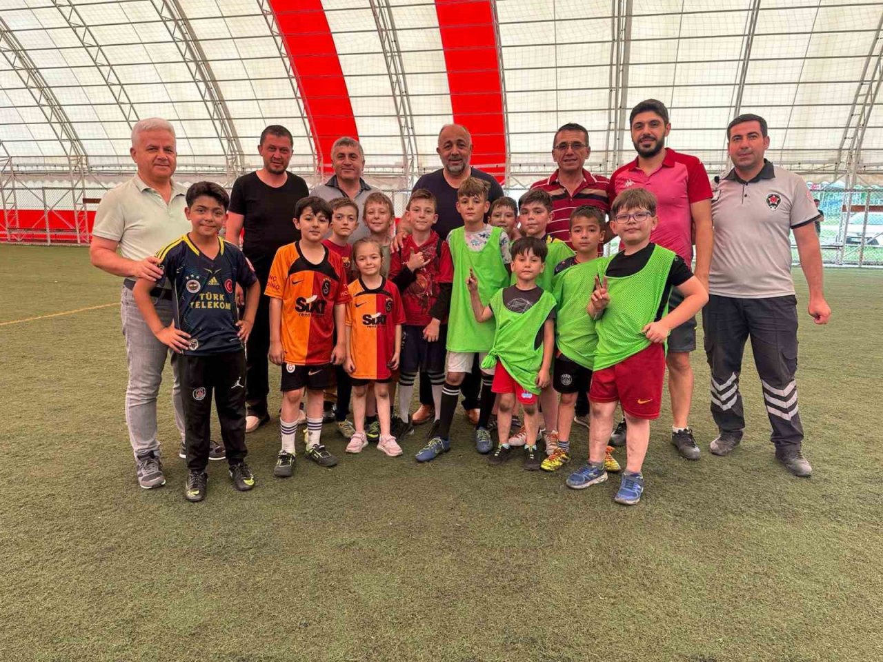 Müdür Kasapoğlu, yurtlarda incelemelerde bulundu