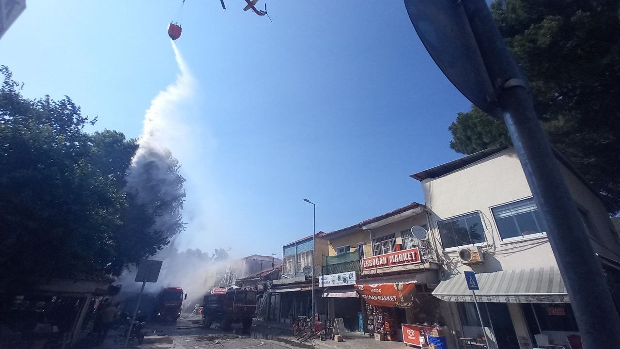 Muğla’da korkutan yangın: 13 iş yeri zarar gördü