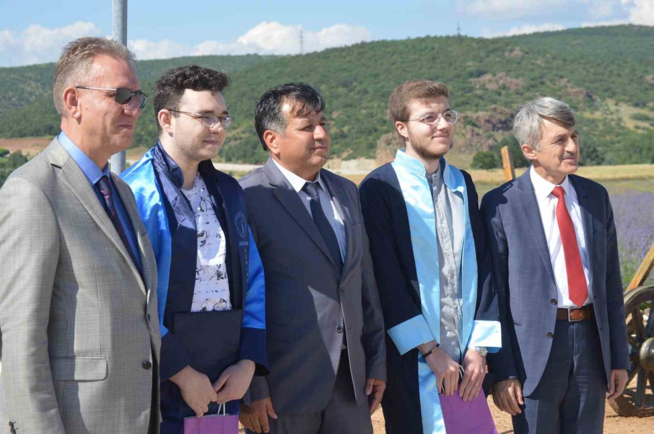 DPÜ Tavşanlı Meslek Yüksekokulunda lavanta bahçesi