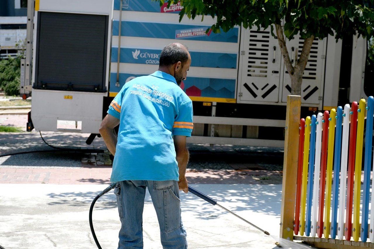 Başkan Günel: "Kent hijyeni bizim önceliğimizdir"