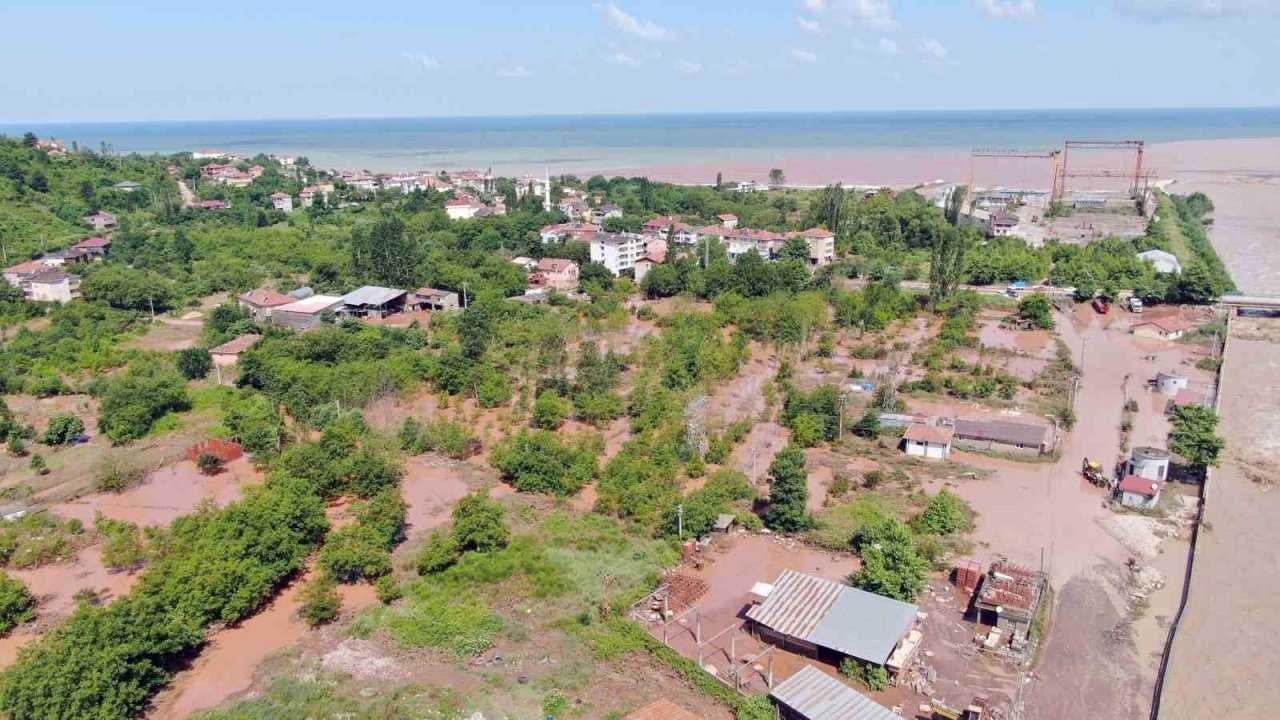 Prof. Şener’den, sel felaketi sonrası bulaşıcı hastalık uyarısı