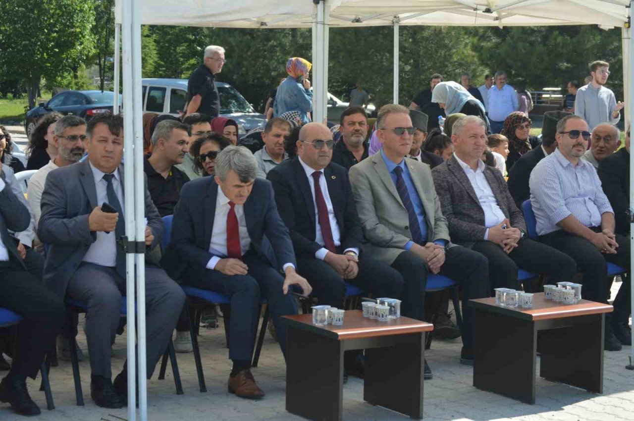 DPÜ Tavşanlı Meslek Yüksekokulunda lavanta bahçesi