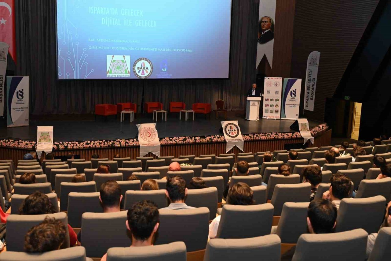Siber Isparta Gençlik Merkezi eğitimlere start veriyor