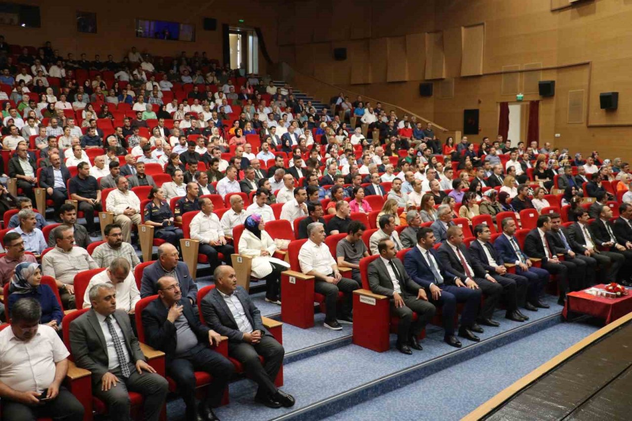 Kamu personellerine CİMER eğitimi verildi