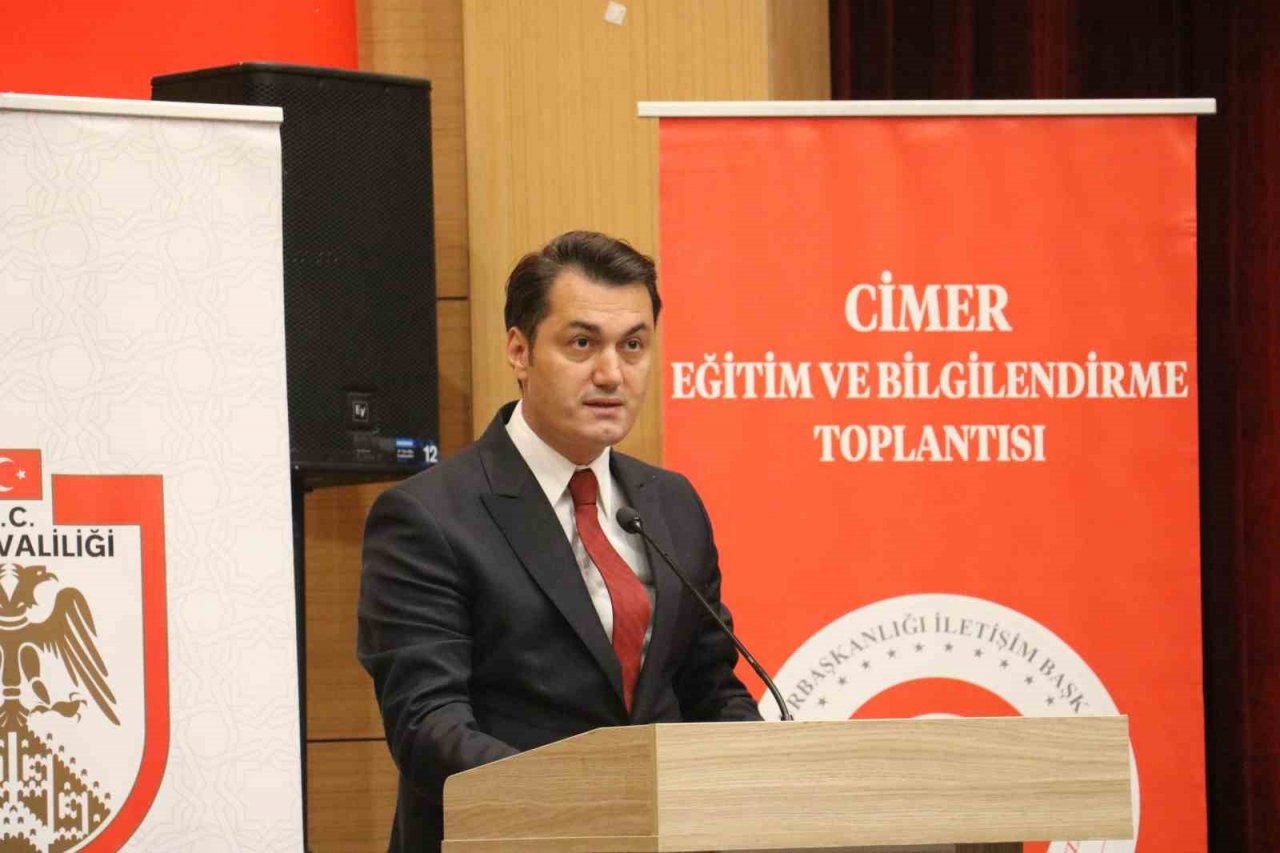 Kamu personellerine CİMER eğitimi verildi