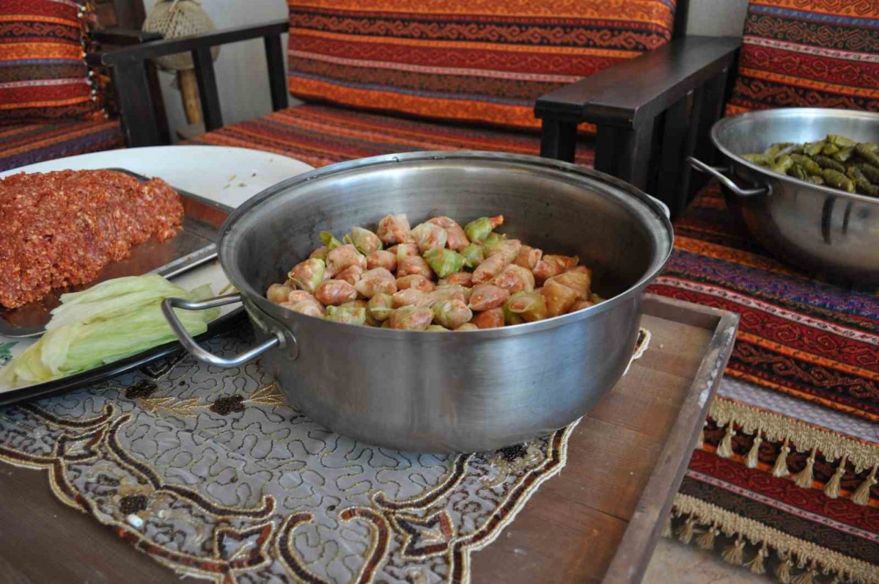 Sivrihisar’ın üçgen şeklindeki özel kelem dolması