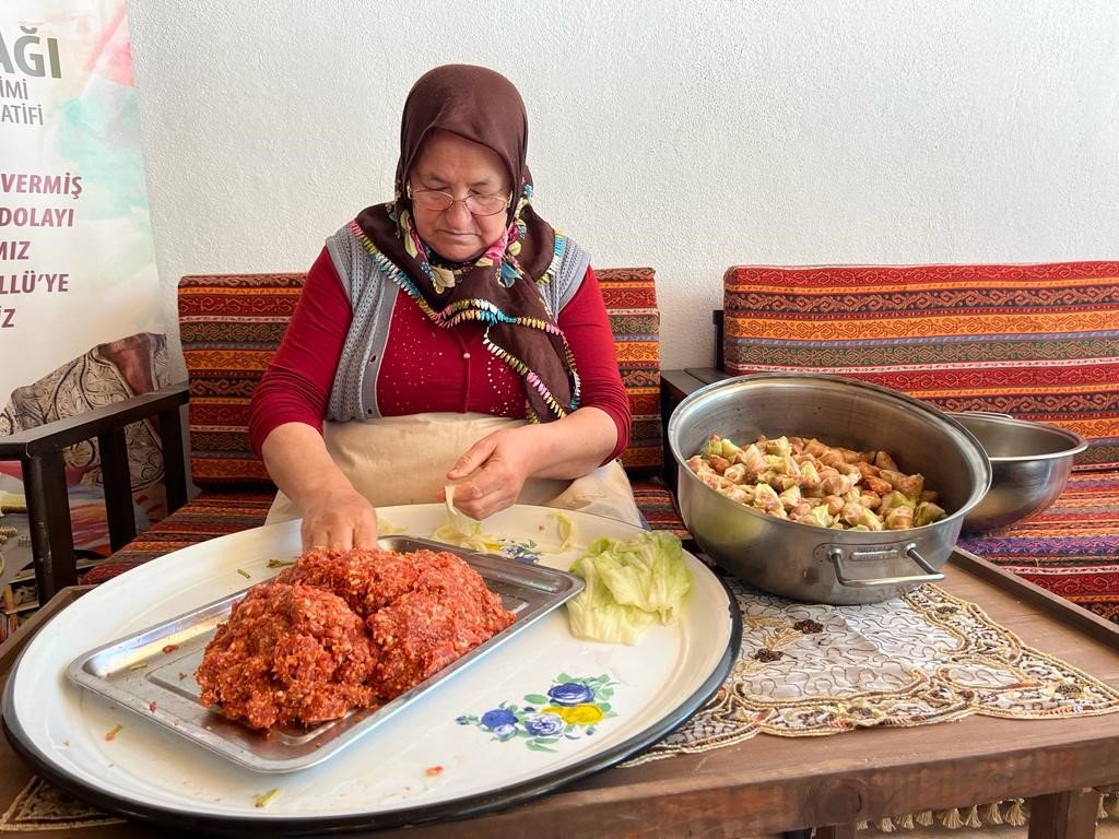 Sivrihisar’ın üçgen şeklindeki özel kelem dolması