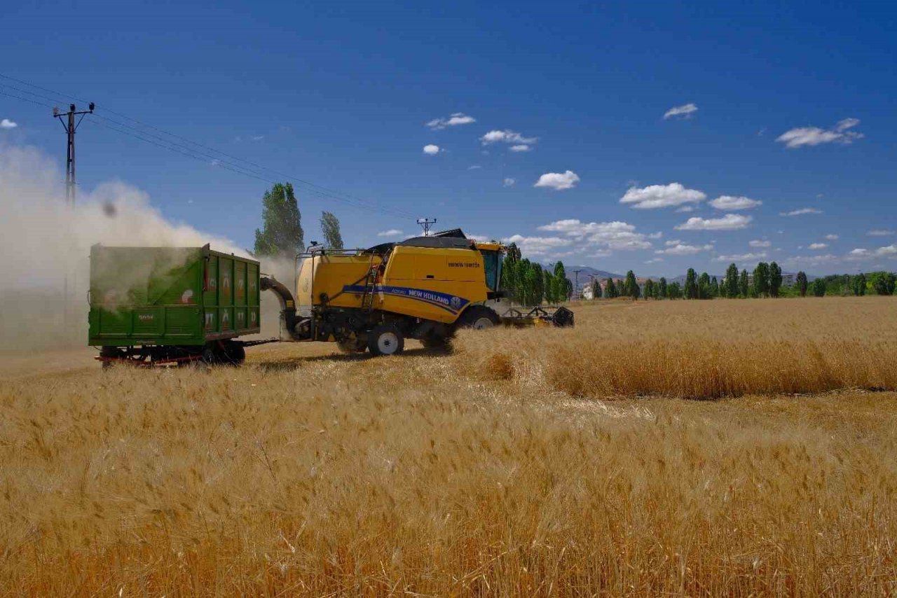 “Tarladan Sofraya Tarım Lisesi” projesi meyvelerini vermeye başladı