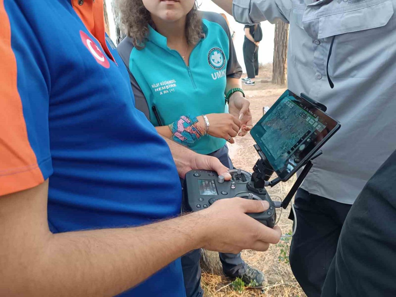 Manzara keyfi pahalıya mal oldu: Aracı uçurumdan aşağı yuvarlandı