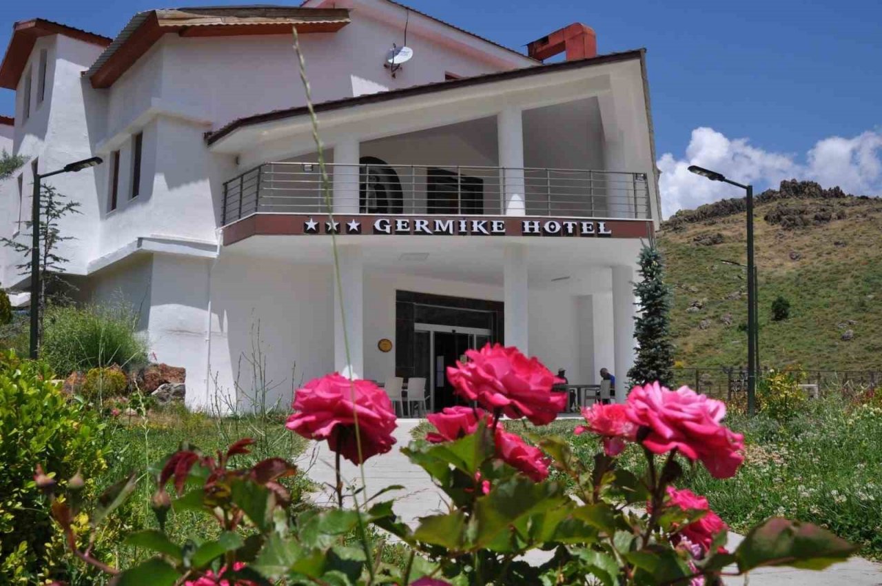 Tunceli’de 10 milyonluk termal otel yatırımı: Doğayla iç içe olan otele yoğun ilgi var