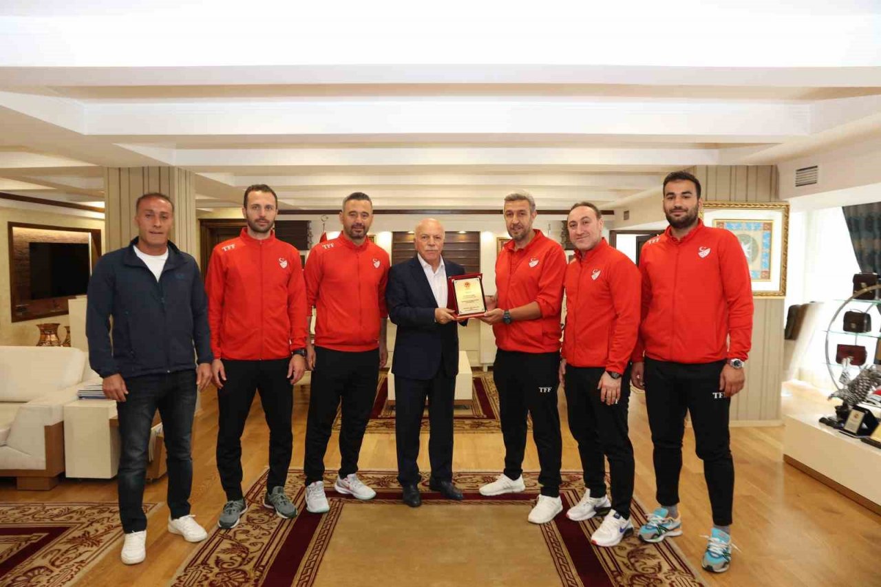 TÜFAD’tan Başkan Sekmen’e spor yatırımları övgüsü