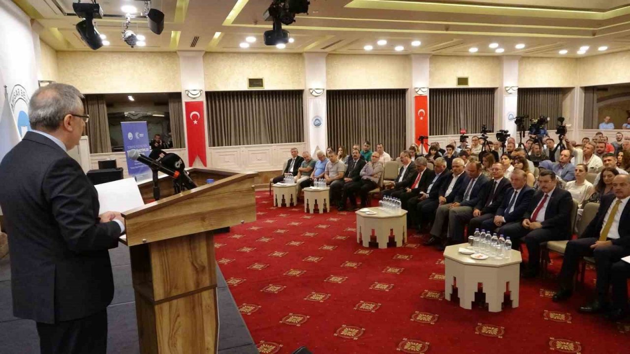 Trabzon’da “Türkiye Yüzyılı’nda Yerel Yönetimler Çalıştayı” düzenlendi