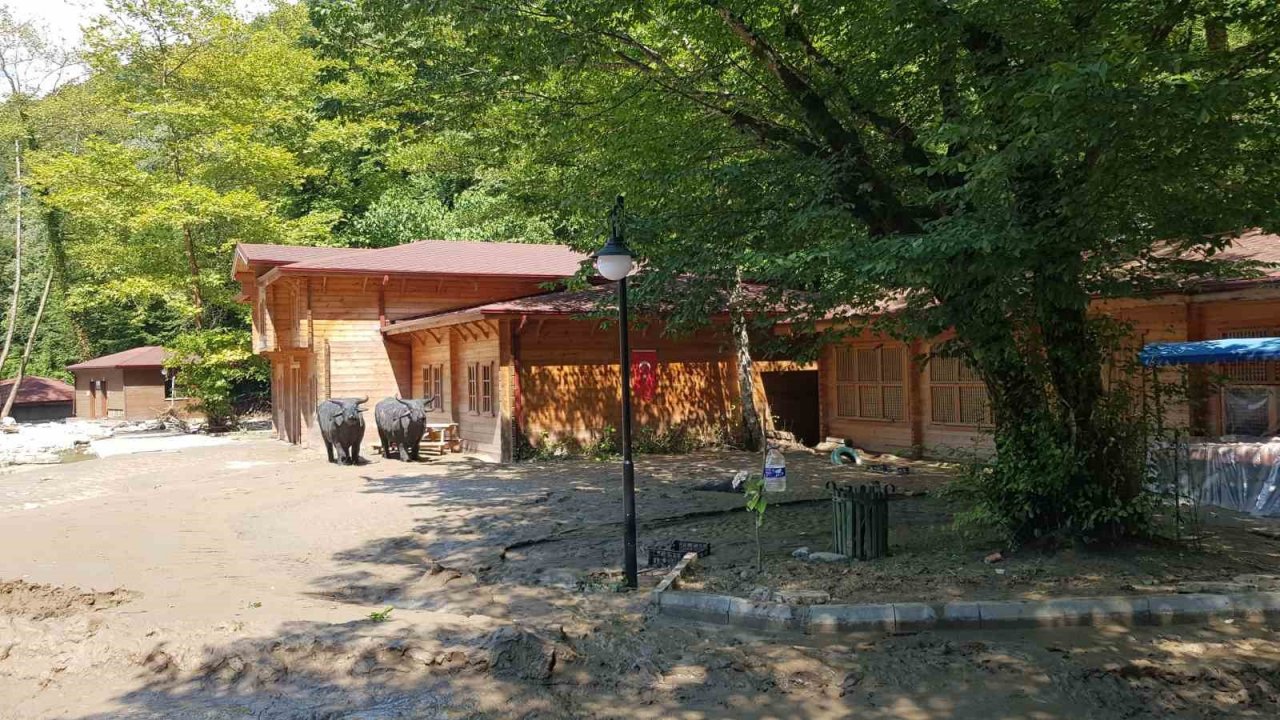 Şeker Kanyonu sel afetinde zarar gördü