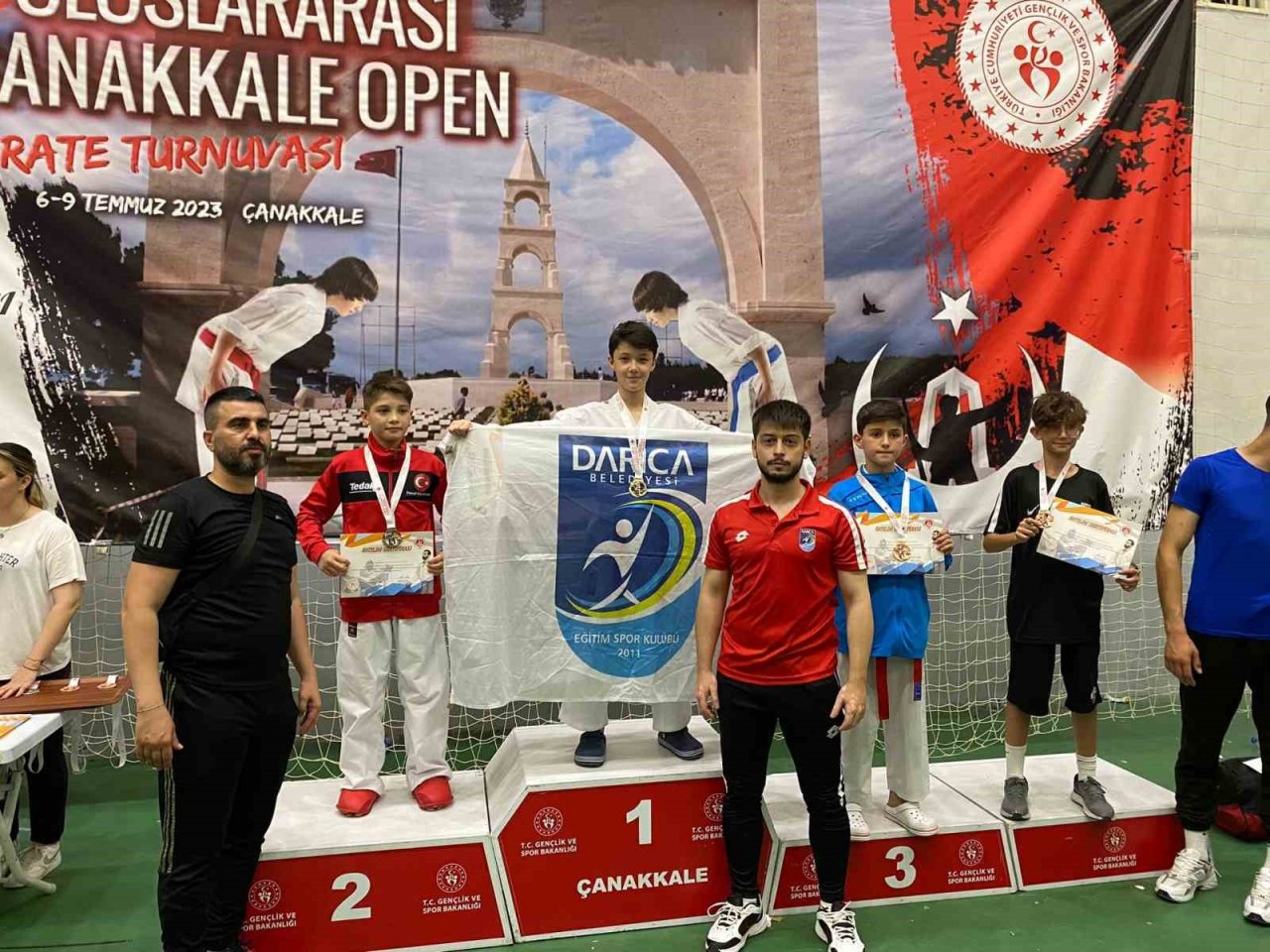 Darıca’nın genç sporcuları fırtına gibi