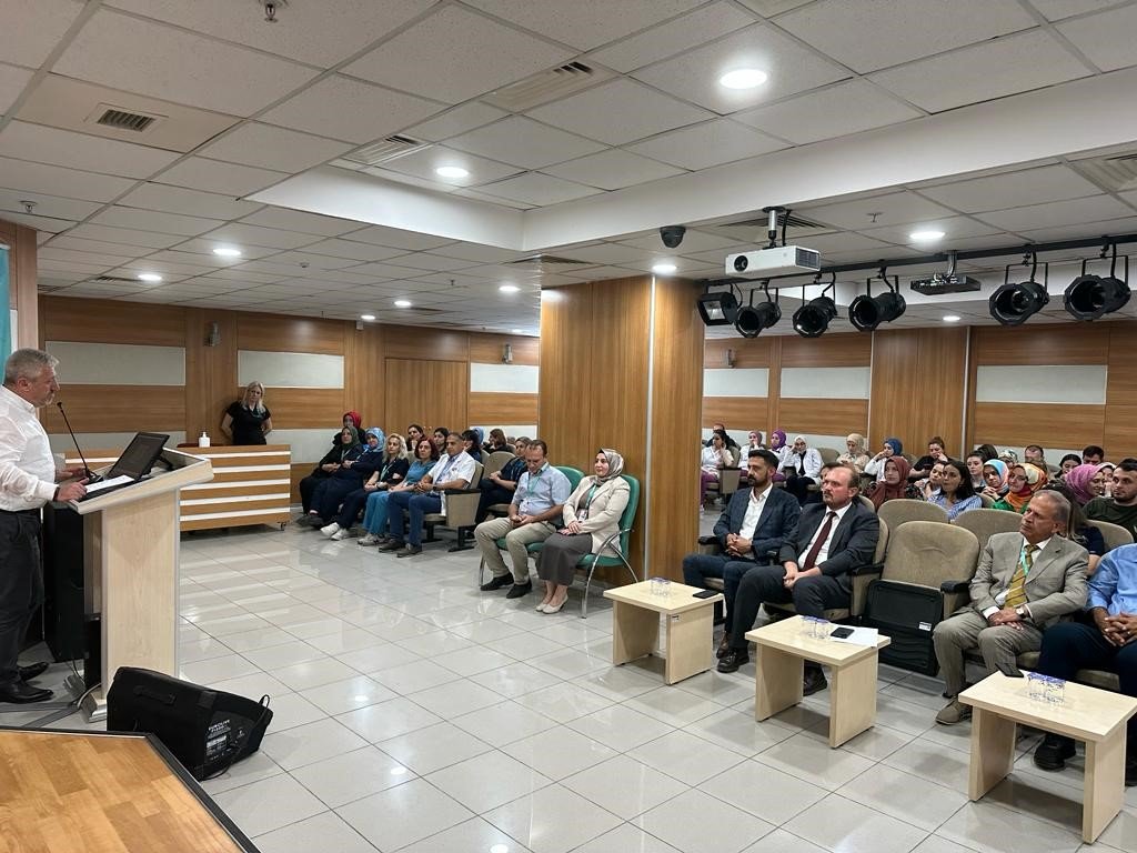 Bursa’da stoma ve yara bakım hemşireliğinde nitelik artıyor