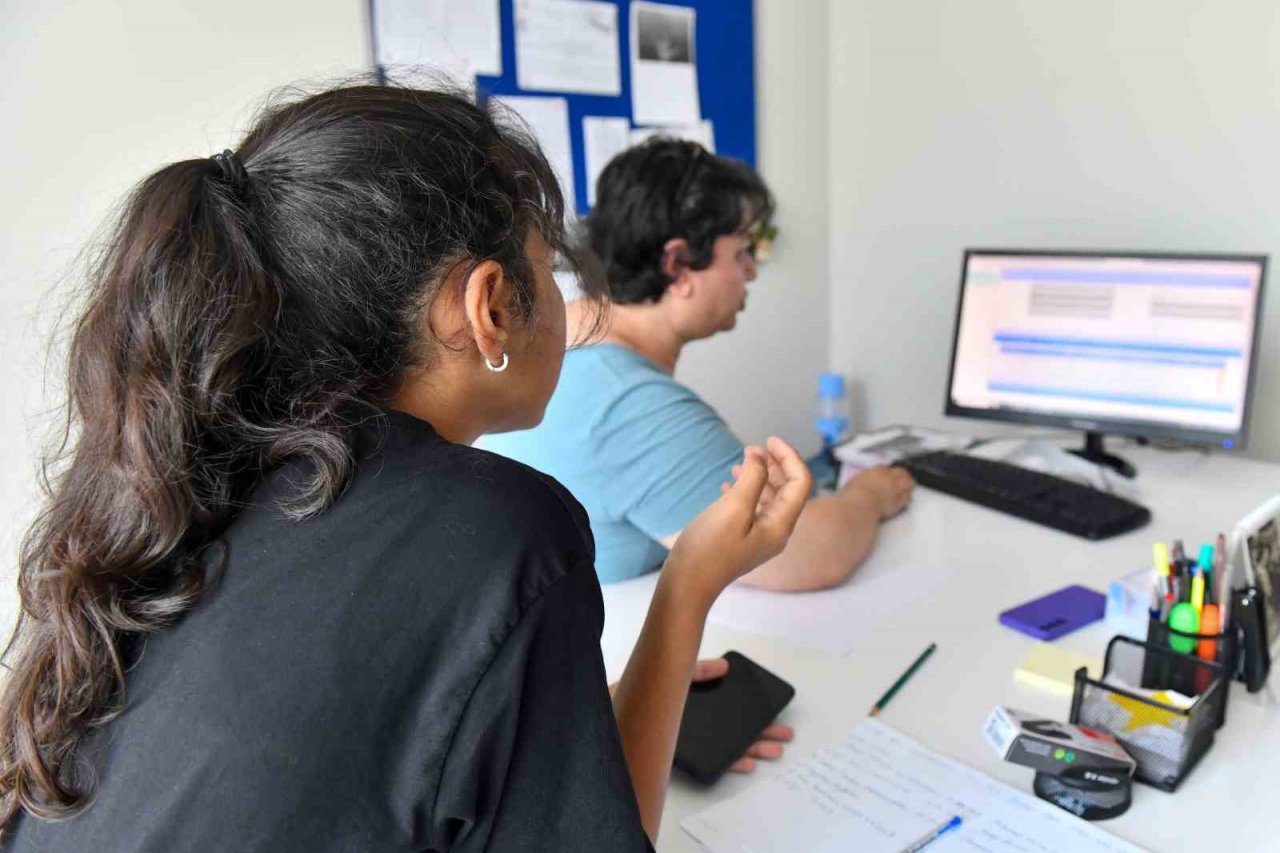 Esenyurt Belediyesi doğru tercih için öğrencilerin yanında