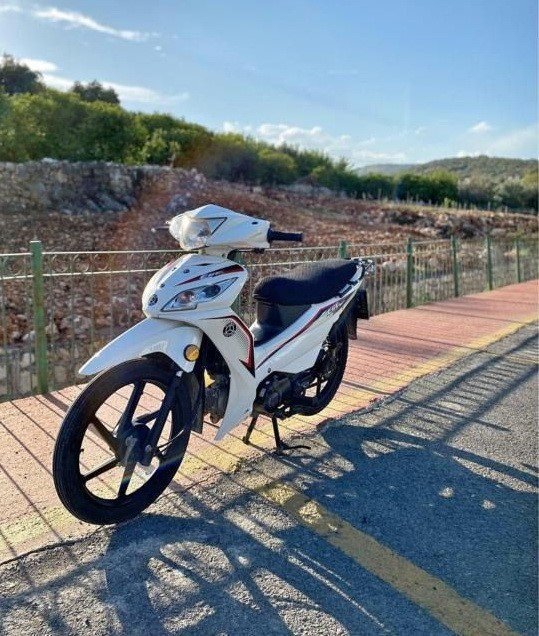 Park halindeki motosiklet çalındı