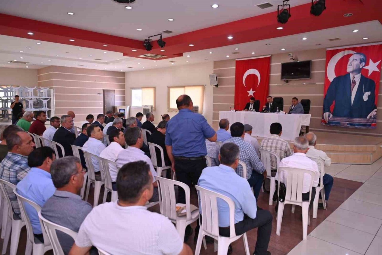 Vali Aksoy, Bozdoğanlı muhtarlar ile bir araya geldi