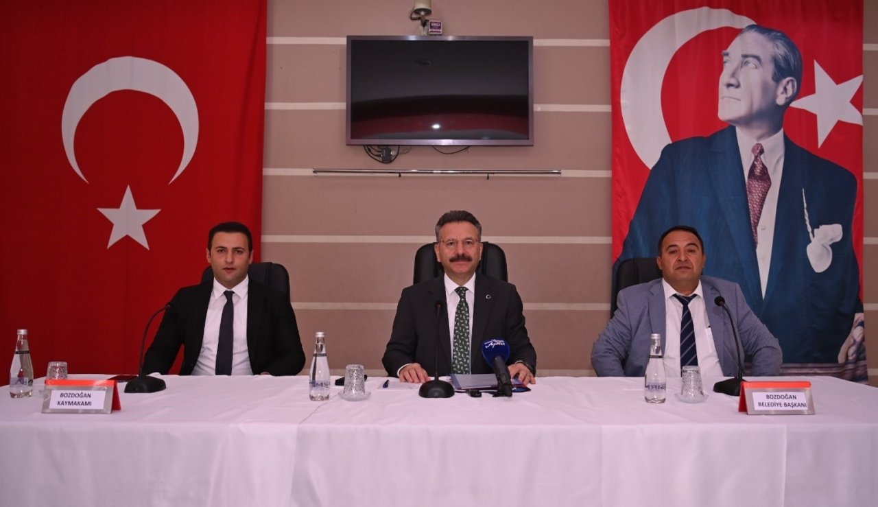 Vali Aksoy, Bozdoğanlı muhtarlar ile bir araya geldi