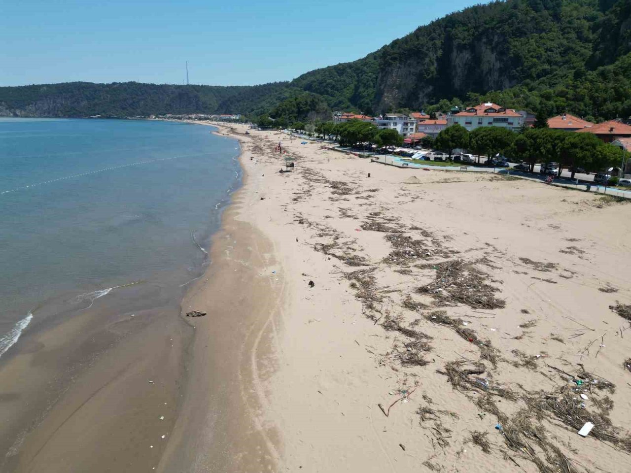 Bartın’da sel sonrası denizin rengi değişti