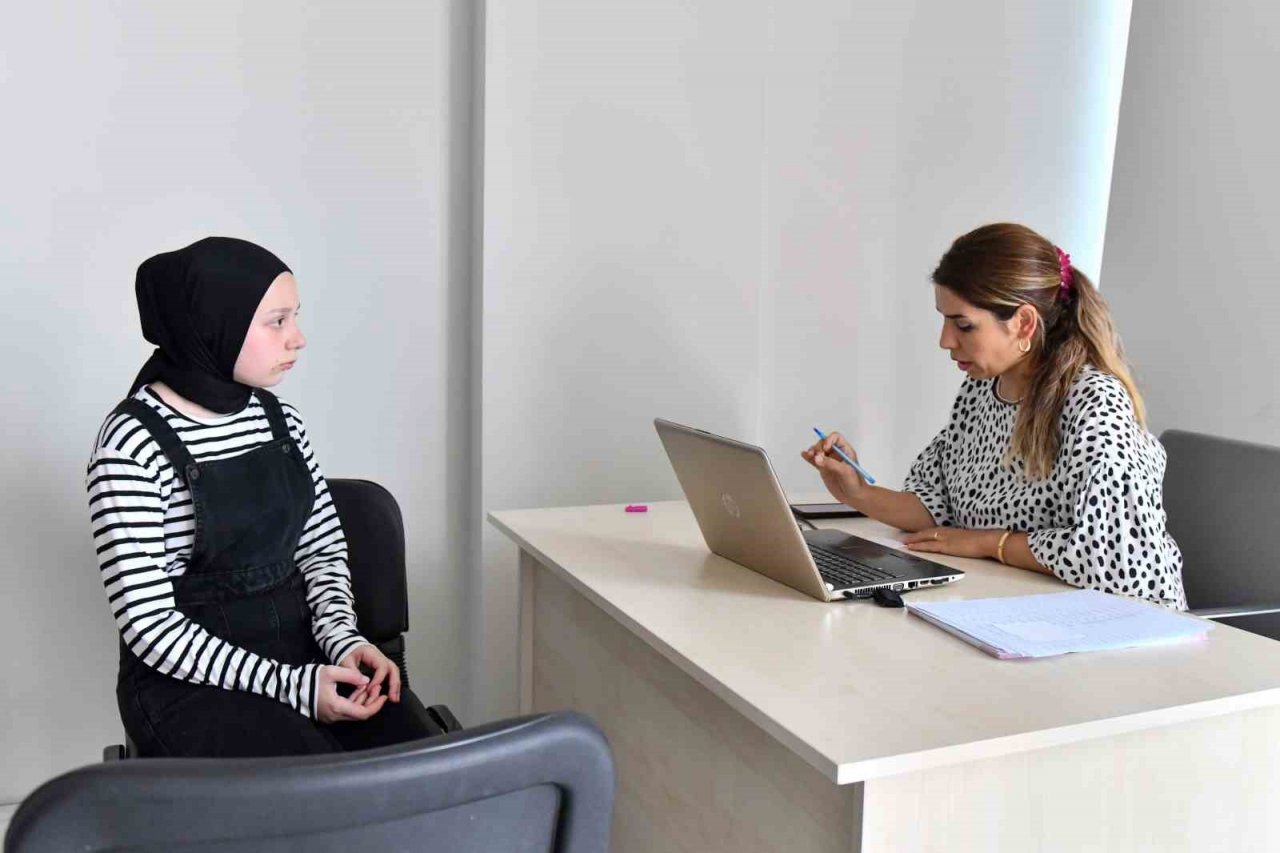 Esenyurt Belediyesi doğru tercih için öğrencilerin yanında