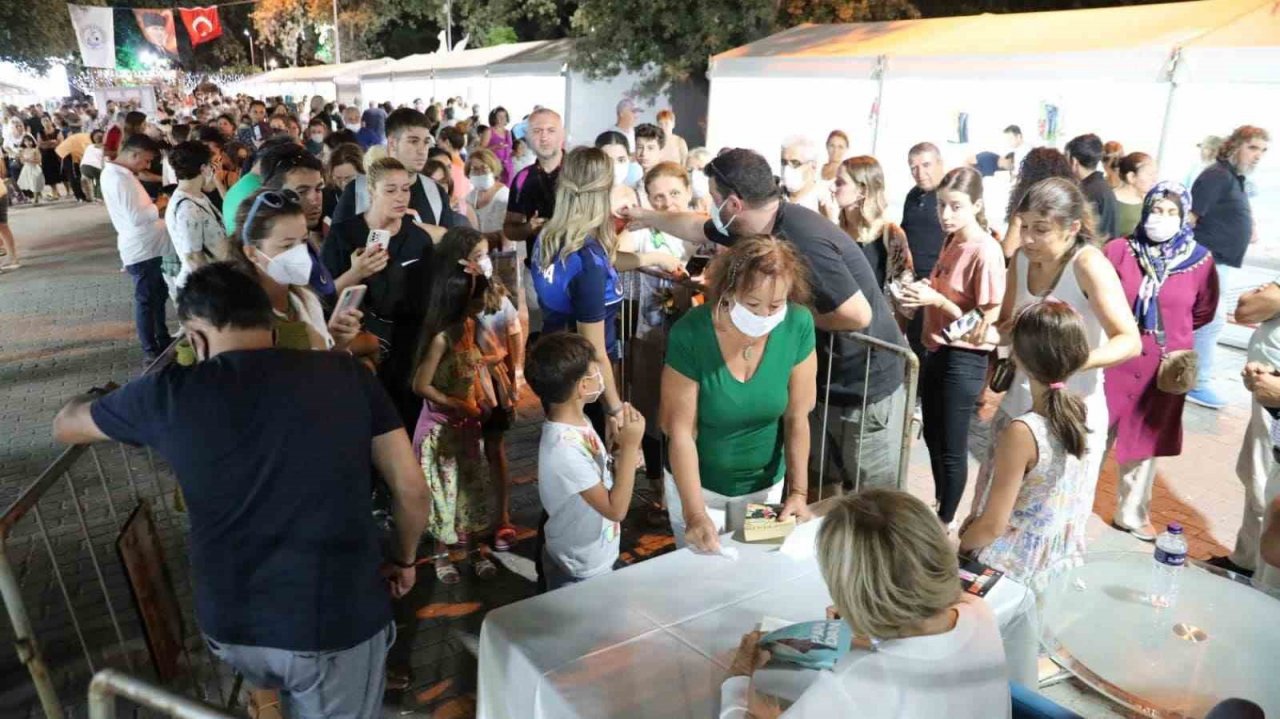 Burhaniye Kitap Fuarı için geri sayım başladı