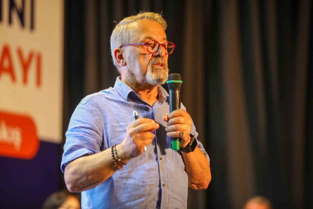 Uzman isimler Gemlik’te afetlere karşı alınacak tedbirleri konuştu