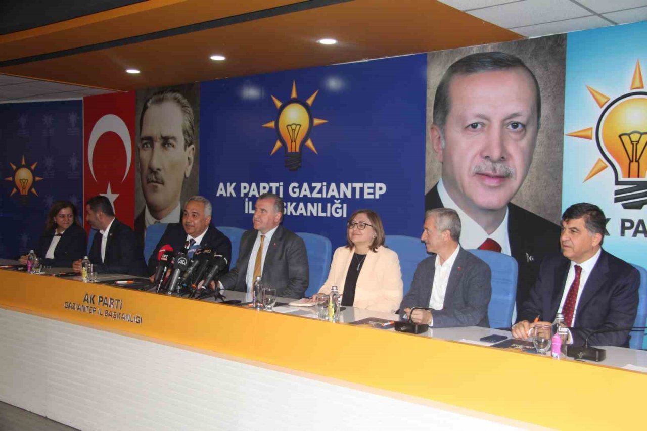 Gençlik ve Spor Bakanı Bak’tan deprem bölgesine yatırım müjdesi