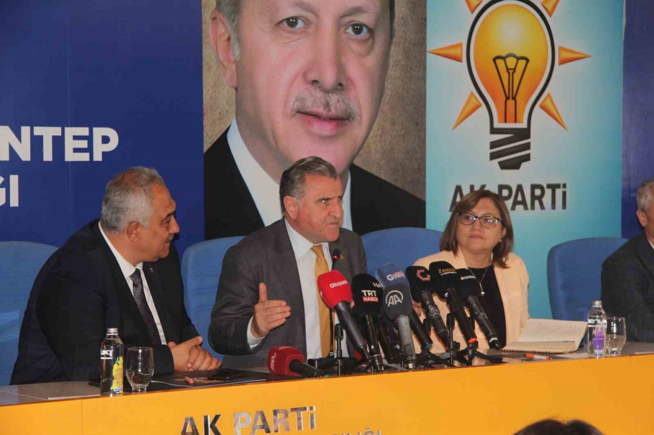 Gençlik ve Spor Bakanı Bak’tan deprem bölgesine yatırım müjdesi