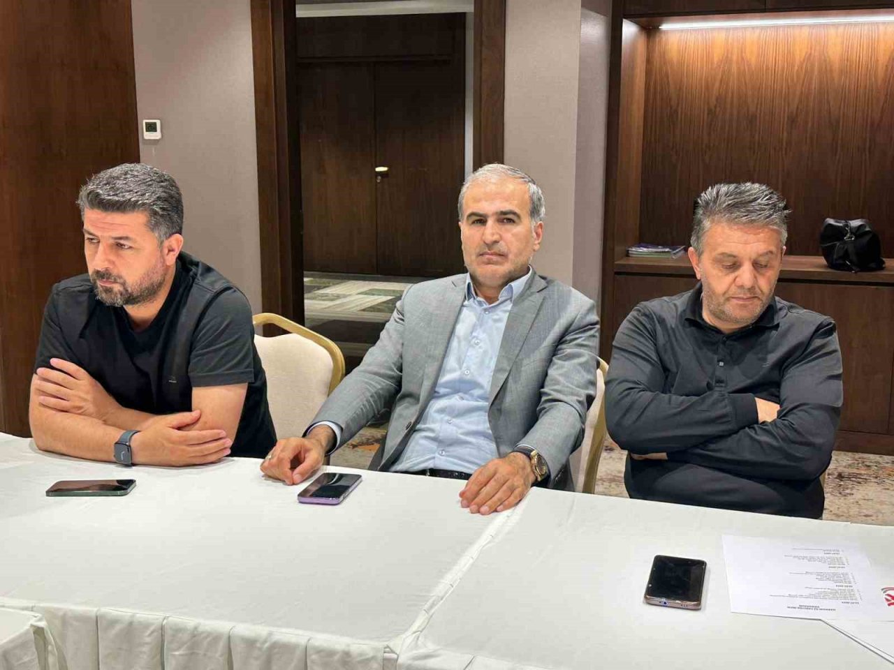 Yüksekova’da Iraklı acente temsilcileri için heyecanlı bekleyiş