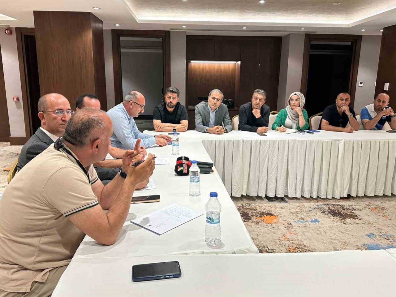 Yüksekova’da Iraklı acente temsilcileri için heyecanlı bekleyiş