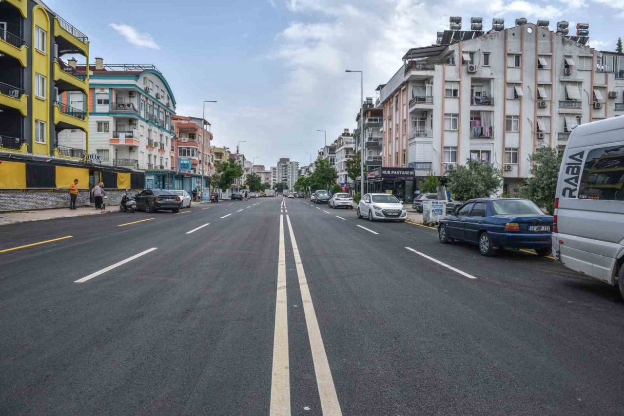 Antalyalı Hakkı Çavuş Caddesi’ne yeni imaj