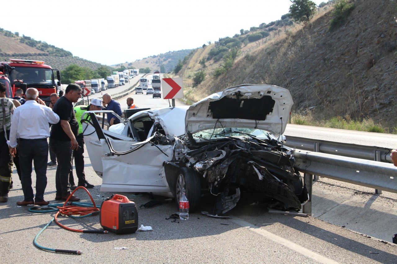Kazada ağır yaralanan şahıs yaşam savaşını kaybetti