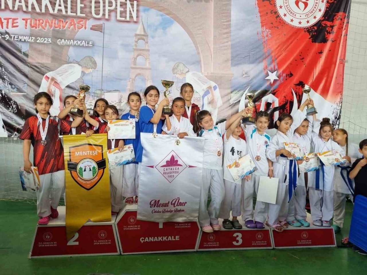 Menteşe Belediyespor Karate takımından 6 madalya