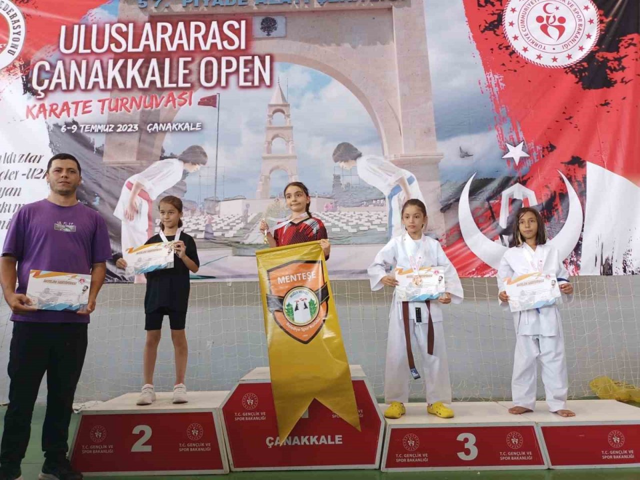 Menteşe Belediyespor Karate takımından 6 madalya