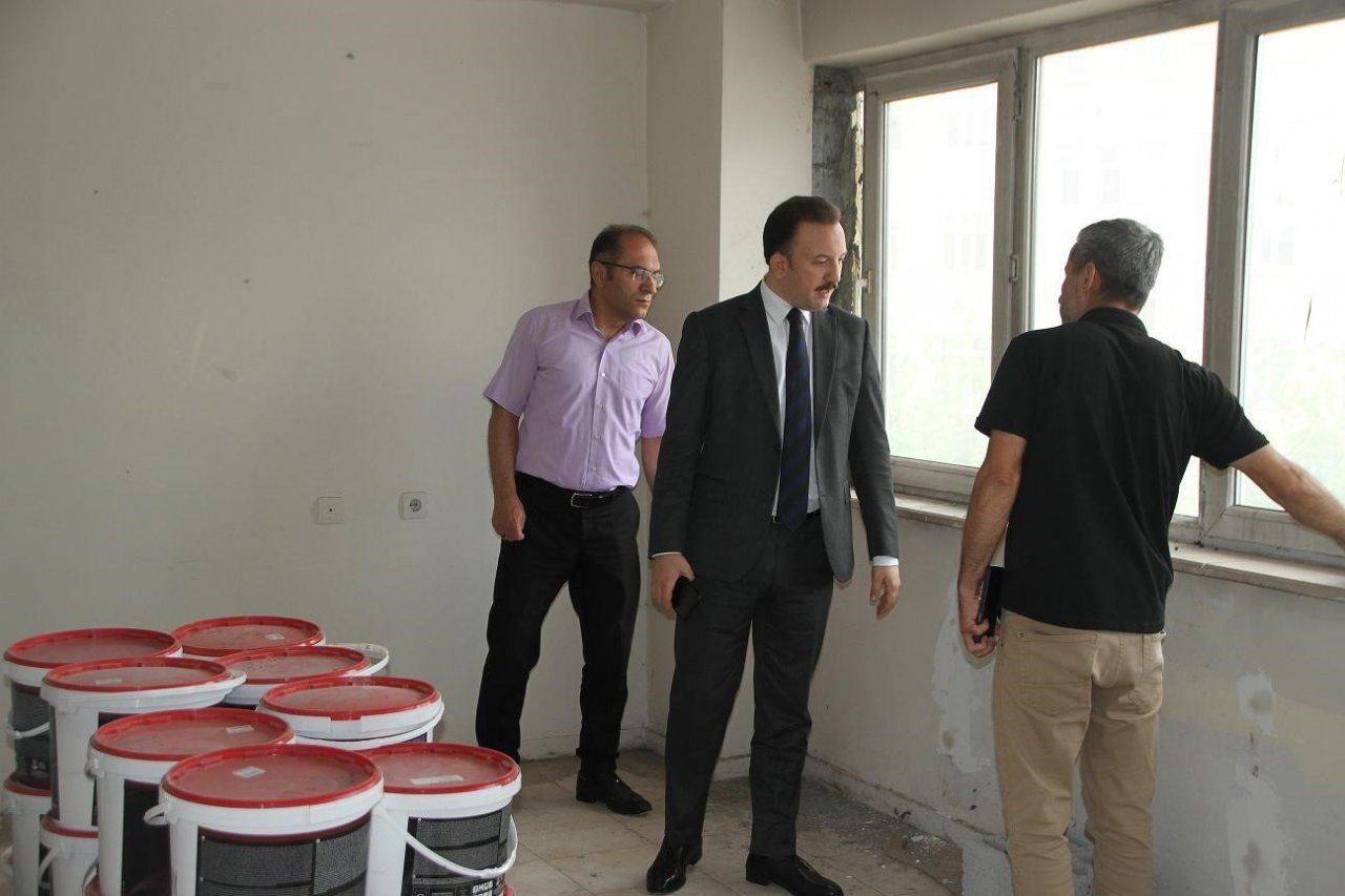 Kaymakam Bayram kamu inşaatlarını inceledi