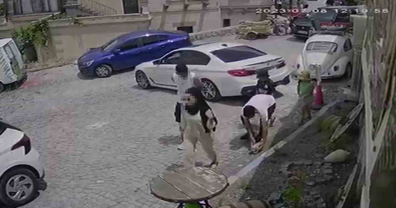 Önce sevdiler, sonra aldılar