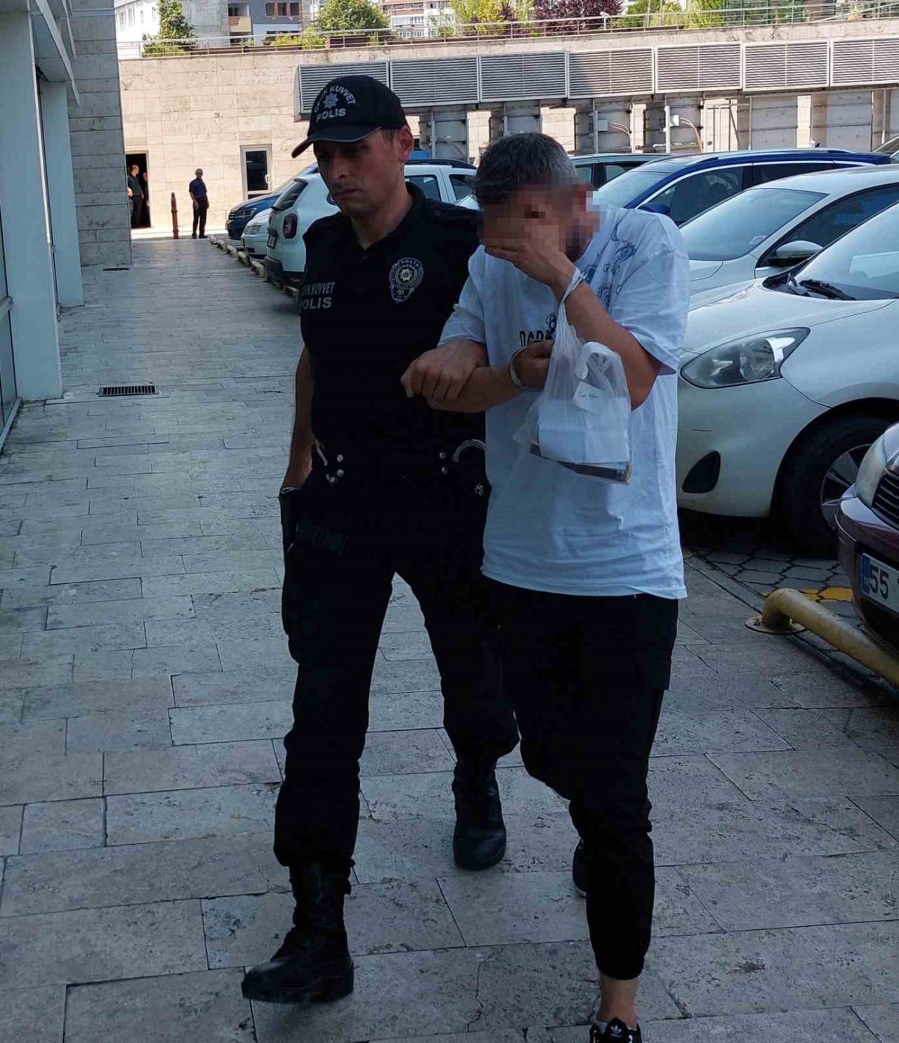 Samsun’da uyuşturucu ticaretinden 4 kişi adliyeye sevk edildi