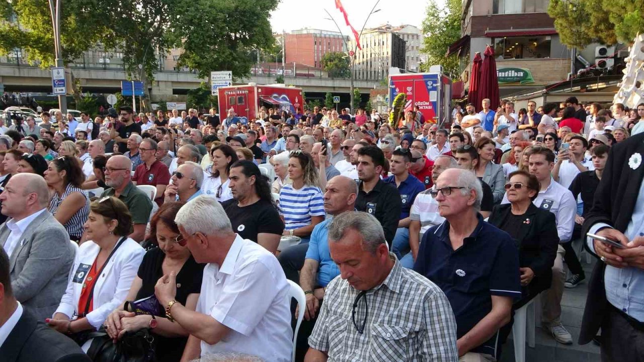 Srebrenitsa Katliamı’nda hayatını kaybedenler Kartal’da hüzünle anıldı