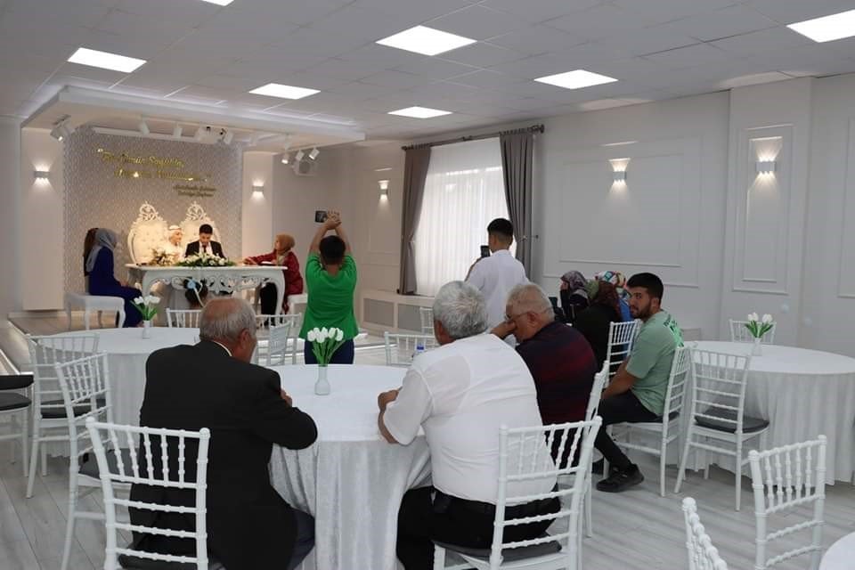 Sungurlu’da belediye nikah salonu hizmete açıldı