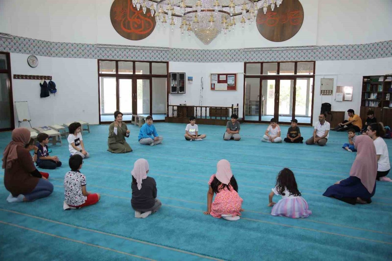 Yaz Kur’an kursuna akademik destek