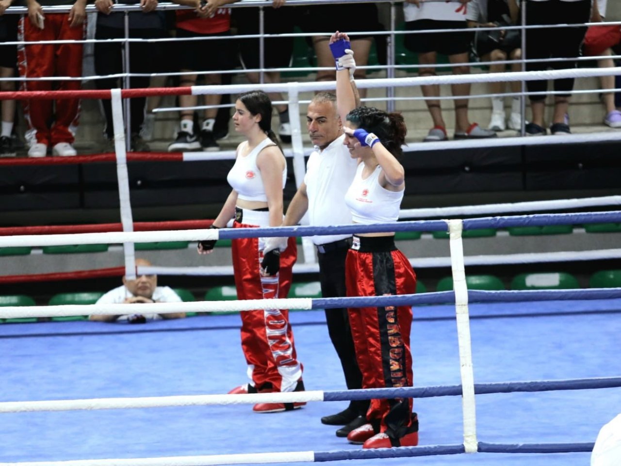 Mardin’de kick boks şampiyonasında heyecan sürüyor
